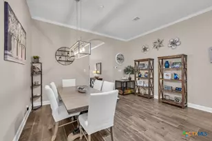 1033 Carriage Loop, New Braunfels, TX 78132 - Photo 5