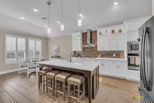 1033 Carriage Loop, New Braunfels, TX 78132 - Photo 9