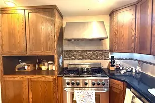 3202 N Travis Ave, Cameron, TX 76520 - Photo 17
