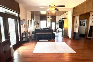 3202 N Travis Ave, Cameron, TX 76520 - Photo 13