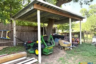 3202 N Travis Ave, Cameron, TX 76520 - Photo 33
