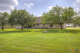 175 Creekwood Dr, Gonzales, TX 78629 - Photo 35