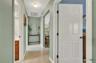 175 Creekwood Dr, Gonzales, TX 78629 - Photo 17