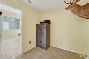 175 Creekwood Dr, Gonzales, TX 78629 - Photo 27