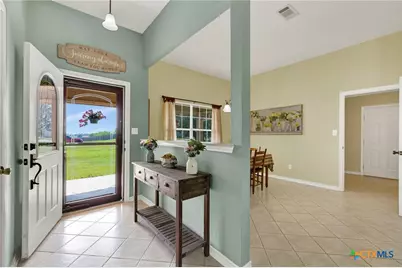 175 Creekwood Drive, Gonzales, TX 78629 - Photo 3