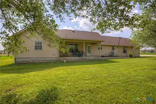 175 Creekwood Dr, Gonzales, TX 78629 - Photo 37