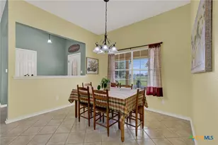 175 Creekwood Dr, Gonzales, TX 78629 - Photo 11