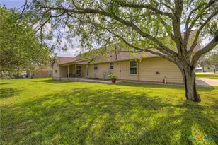 175 Creekwood Dr, Gonzales, TX 78629 - Photo 37