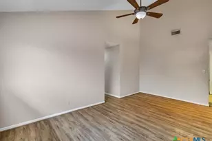 403 Alamogordo Dr, Victoria, TX 77904 - Photo 9