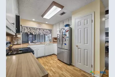 403 Alamogordo Drive, Victoria, TX 77904 - Photo 27