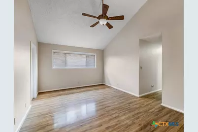 403 Alamogordo Drive, Victoria, TX 77904 - Photo 7