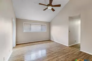 403 Alamogordo Dr, Victoria, TX 77904 - Photo 7