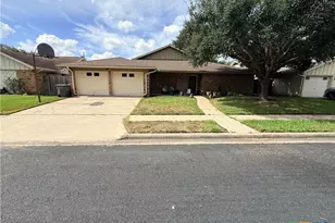 403 Alamogordo Dr, Victoria, TX 77904 - Photo 1