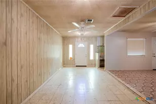2903 Gayle St, Victoria, TX 77901 - Photo 9
