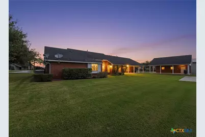 714 Louisiana Avenue, Shiner, TX 77984 - Photo 5