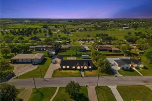 714 Louisiana Ave, Shiner, TX 77984 - Photo 7