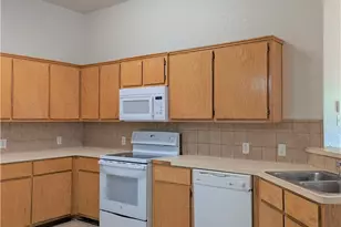210 Dale Earnhardt Dr, Harker Heights, TX 76548 - Photo 7