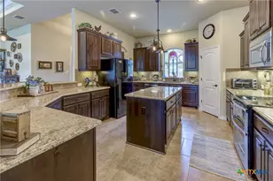 907 Shady Hollow, New Braunfels, TX 78132 - Photo 15