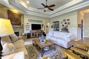 907 Shady Hollow, New Braunfels, TX 78132 - Photo 9