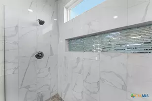 160 Red Stag Ct, Lampasas, TX 76550 - Photo 17
