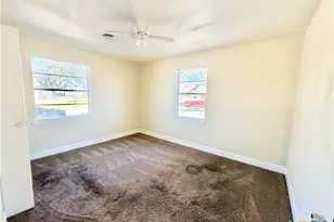 910 Leonhard St, Copperas Cove, TX 76522 - Photo 29