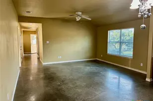 1400 Clyde St, San Marcos, TX 78666 - Photo 7
