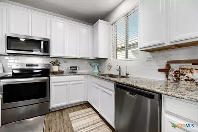 332 Autumn Rouge, New Braunfels, TX 78130 - Photo 13