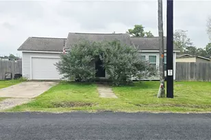 1801 Pleasant Green Dr, Victoria, TX 77905 - Photo 1