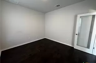 101 Tripoli Cv, Liberty Hill, TX 78642 - Photo 5