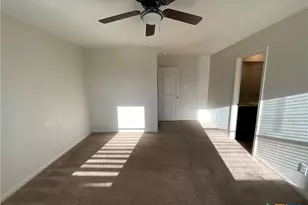 1024 Riverdale Cove, Jarrell, TX 76537 - Photo 9