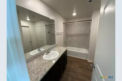 1024 Riverdale Cove, Jarrell, TX 76537 - Photo 11