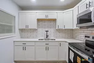 1412 E Avenue D, Temple, TX 76501 - Photo 9