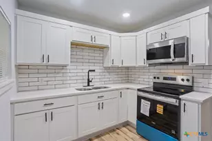 1412 E Avenue D, Temple, TX 76501 - Photo 9