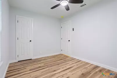 1412 E Avenue D, Temple, TX 76501 - Photo 17
