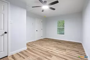1412 E Avenue D, Temple, TX 76501 - Photo 11