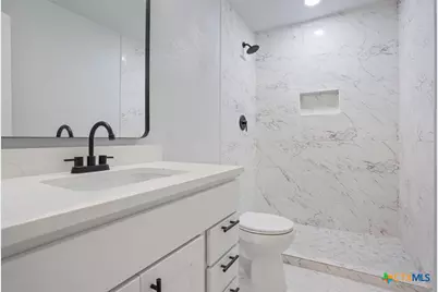 1412 E Avenue D, Temple, TX 76501 - Photo 9