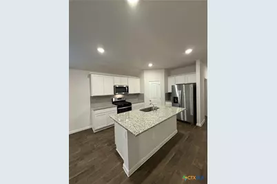 210 Addison Place, Lockhart, TX 78644 - Photo 3