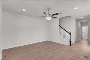 890 Farmhouse Trl, New Braunfels, TX 78130 - Photo 3