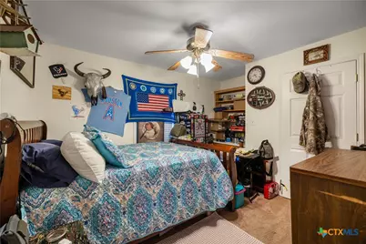 123 & 125 6th Street, Vanderbilt, TX 77991 - Photo 9