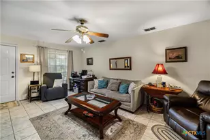 123 & 125 6th St, Vanderbilt, TX 77991 - Photo 5