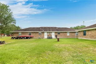 123 & 125 6th St, Vanderbilt, TX 77991 - Photo 23