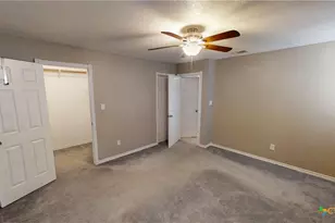 8 E Shawnee Ln, Belton, TX 76513 - Photo 13