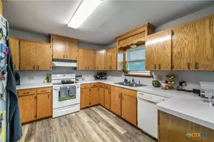 394 Navidad, Vanderbilt, TX 77991 - Photo 9
