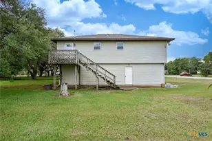 225 Swallow Dr, Palacios, TX 77465 - Photo 5