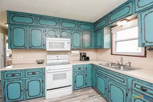 225 Swallow Dr, Palacios, TX 77465 - Photo 17
