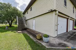 225 Swallow Dr, Palacios, TX 77465 - Photo 7