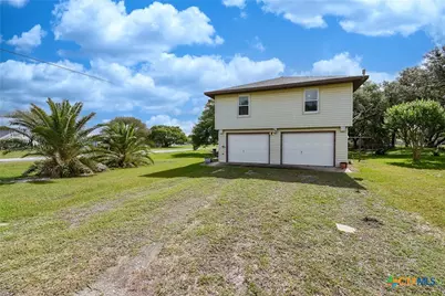 225 Swallow Drive, Palacios, TX 77465 - Photo 3
