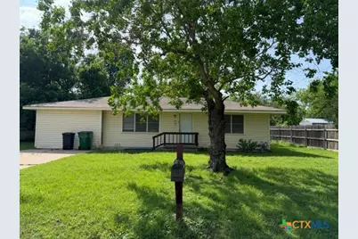 1102 N Houston, Cameron, TX 76520 - Photo 1