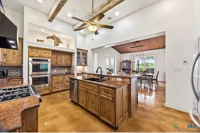 230 Dry Bear Creek, New Braunfels, TX 78132 - Photo 13