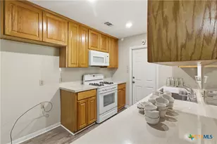 3905 Mariam Rd, Temple, TX 76502 - Photo 7